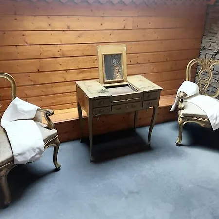 Holiday home L'aubepine